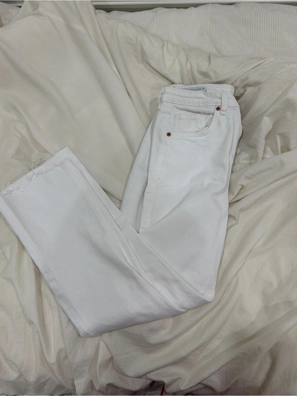 Zara White High-Rise crop flare jeans
